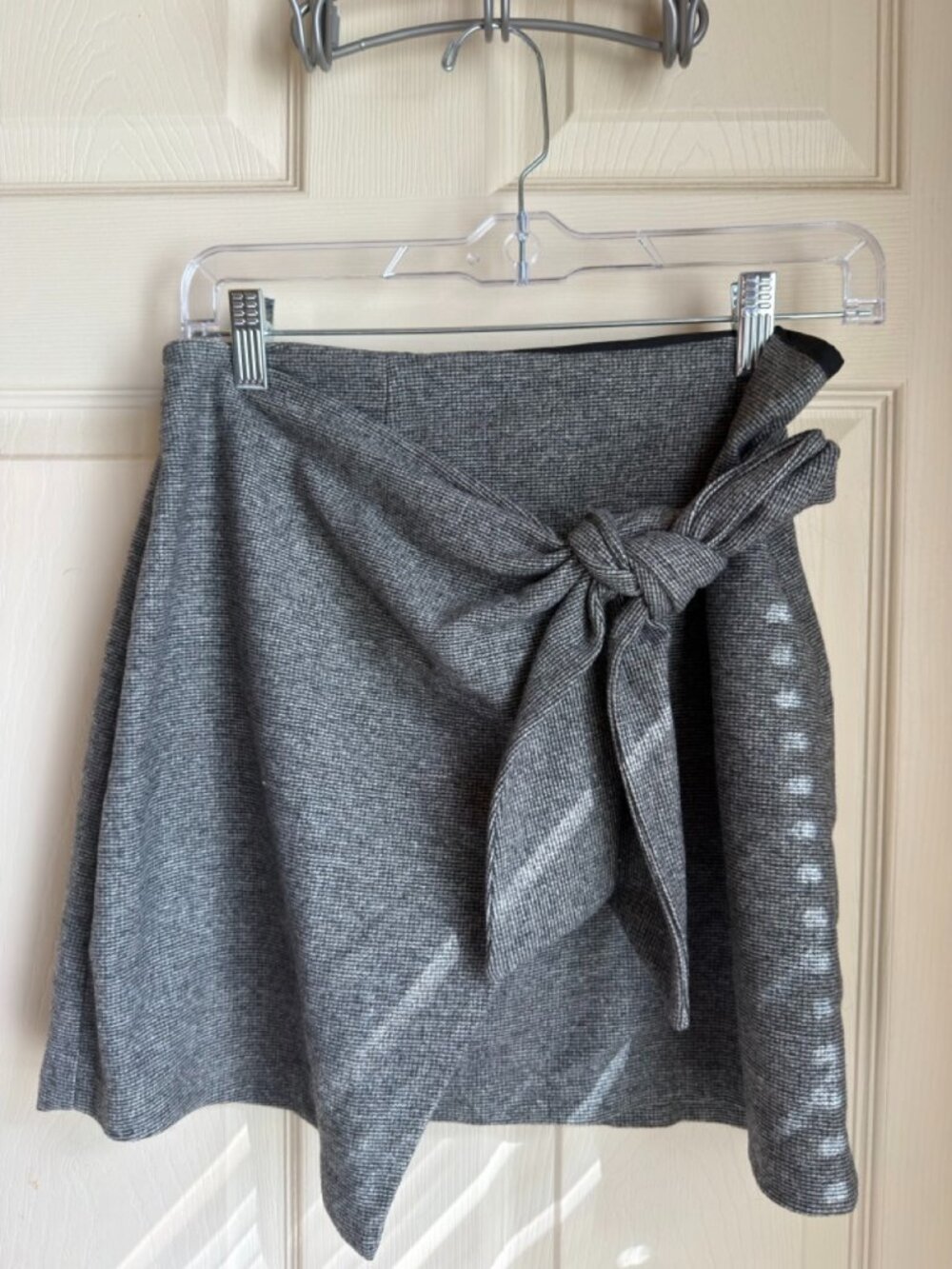 Aritzia Wilfred Wrap Mini Skirt